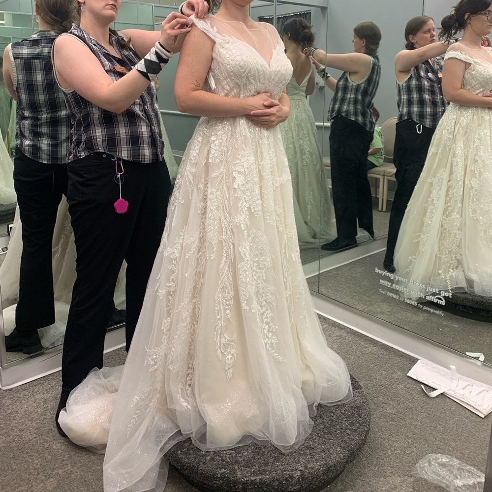Wedding dress